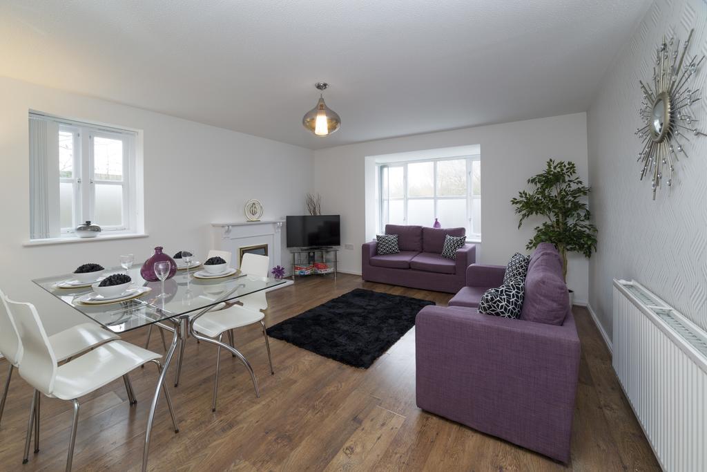 Quiet Riverside Apartment Londra Exterior foto